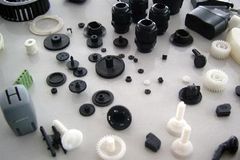 影響塑料制品收縮率的因素有哪些？